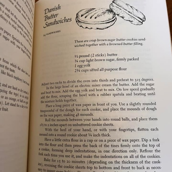 Maida Heatter's Book of Great Cookies by Maida Heatter (1977), Hardcover - Picture 6 of 10